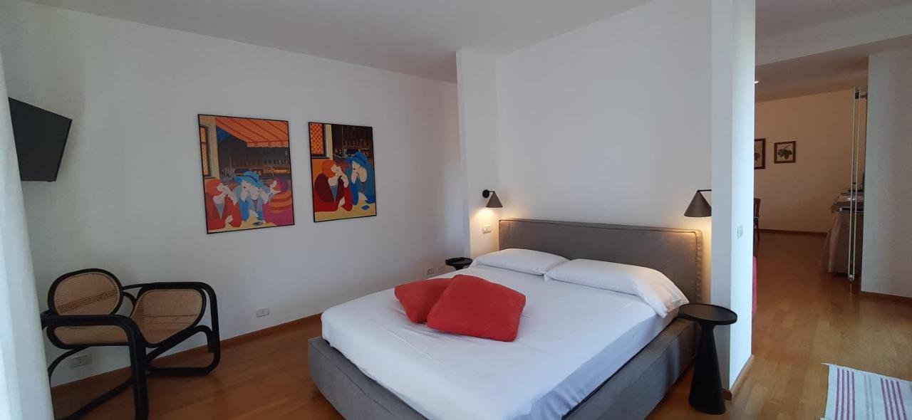 Iseolakerental - Vacanza Romantica Riva di Solto Extérieur photo