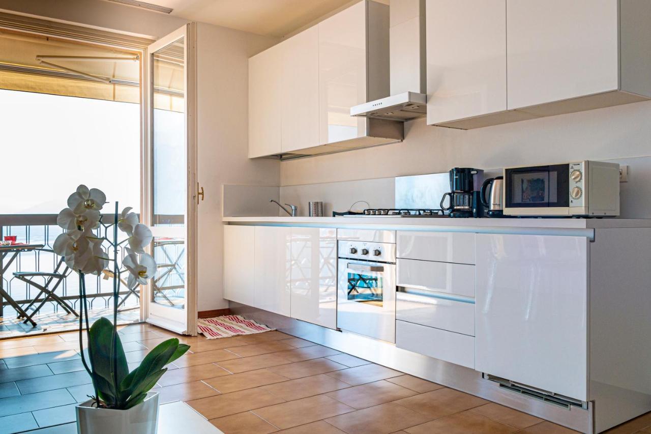 Iseolakerental - Vacanza Romantica Riva di Solto Extérieur photo