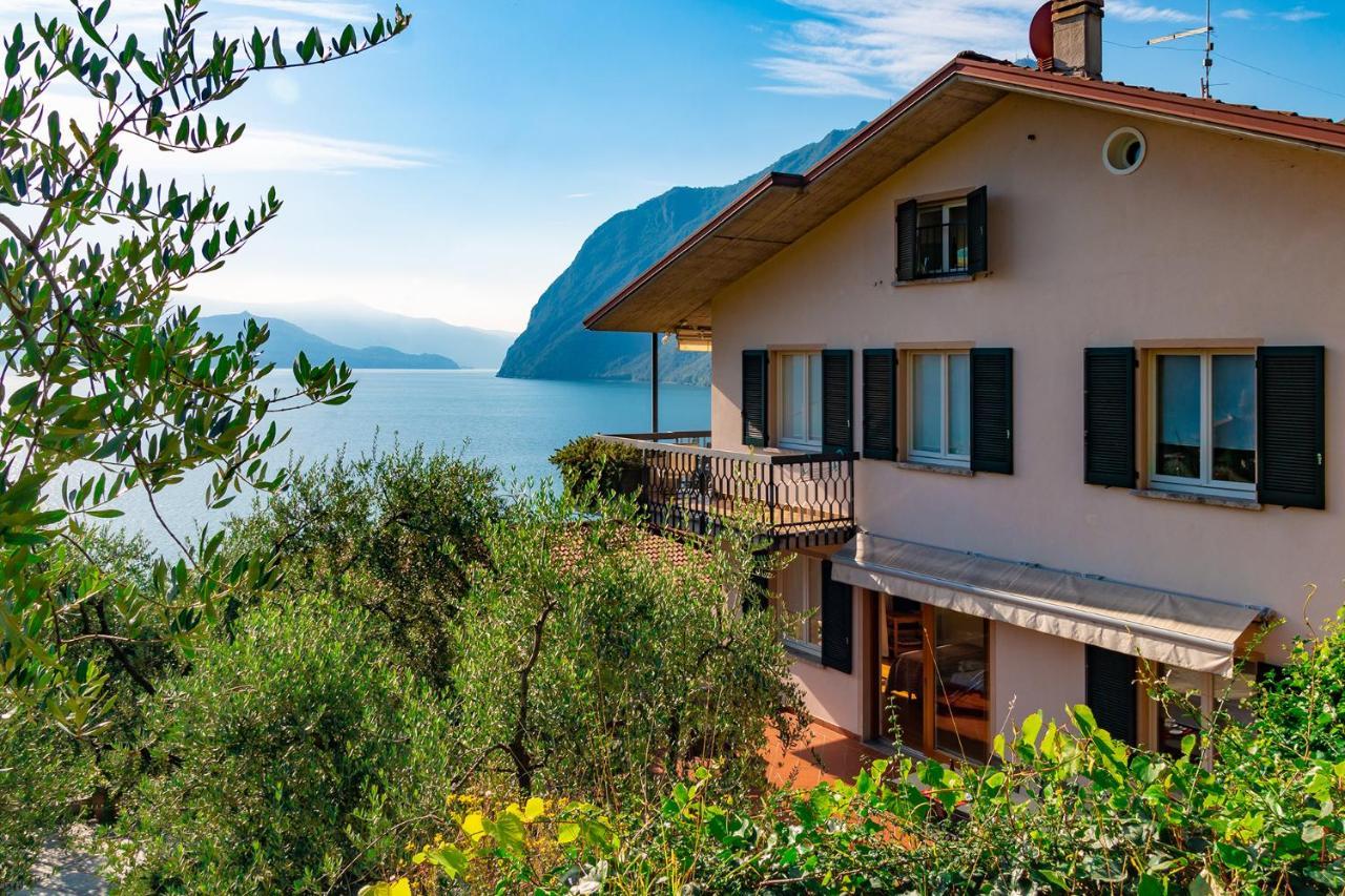 Iseolakerental - Vacanza Romantica Riva di Solto Extérieur photo